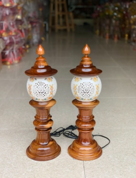 Đèn thờ gỗ 600 ngàn 1 đôi